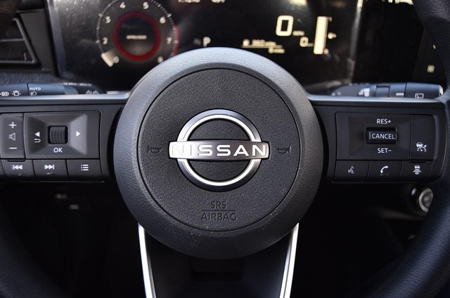 Nissan Kicks Vehicle Image 20