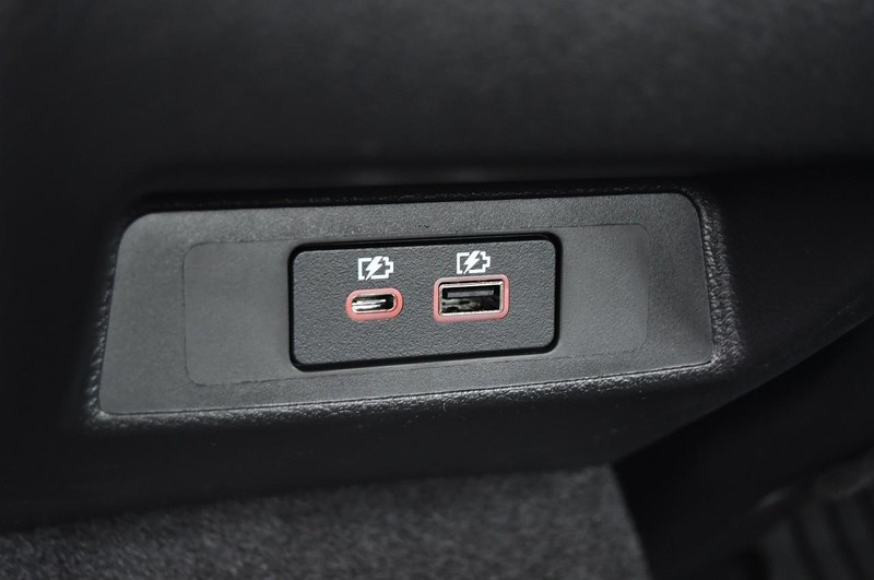 Nissan Altima Vehicle Image 22