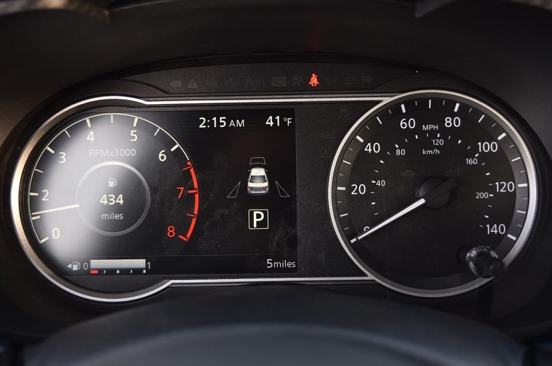 Nissan Versa Vehicle Image 11