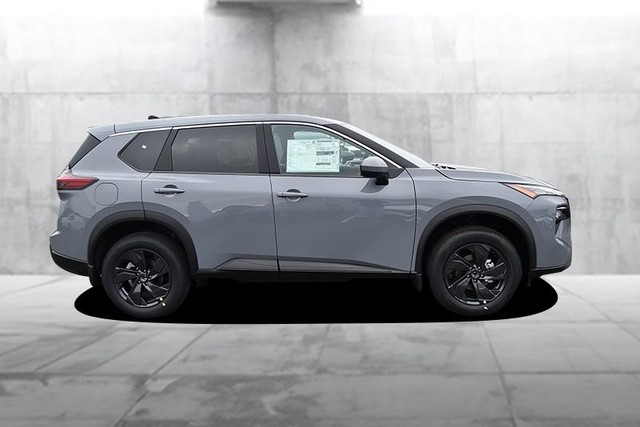 Nissan Rogue Vehicle Image 05