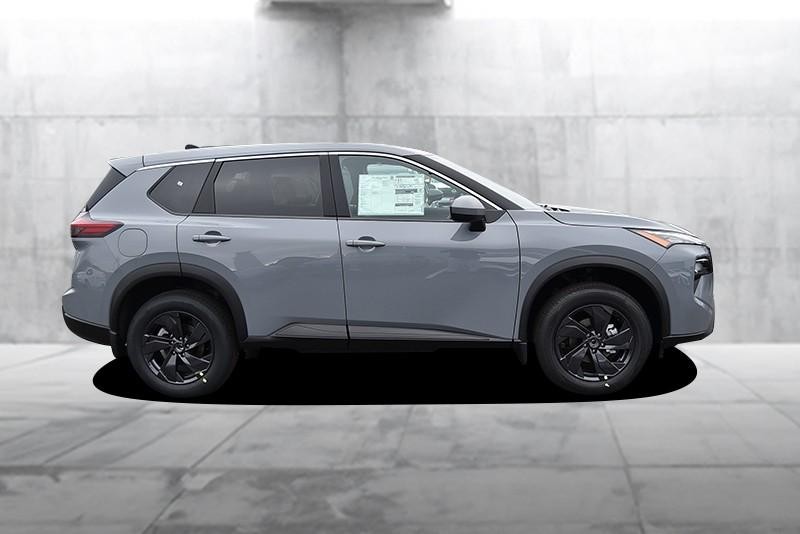 Nissan Rogue Vehicle Image 05