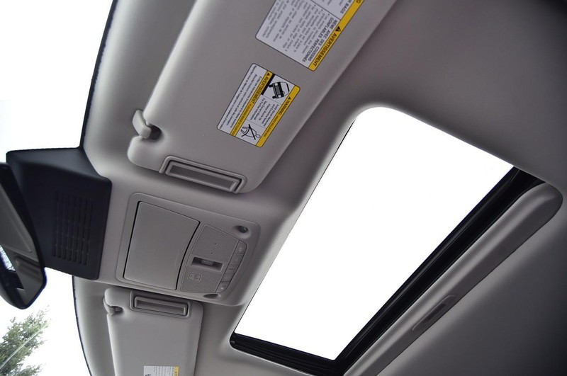 Nissan Armada Vehicle Image 28