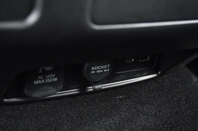 Nissan Armada Vehicle Image 31