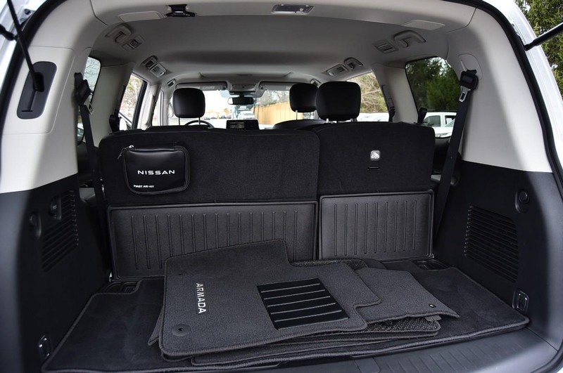 Nissan Armada Vehicle Image 33