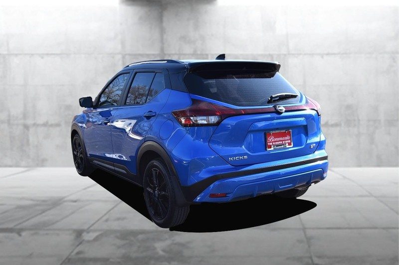 Nissan Kicks Vehicle Image 07