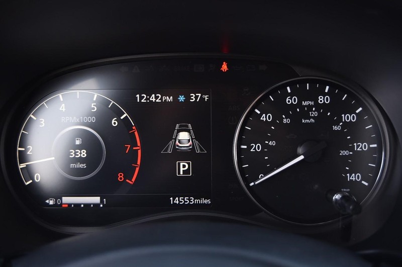 Nissan Kicks Vehicle Image 11