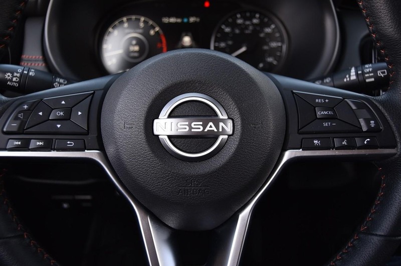 Nissan Kicks Vehicle Image 17