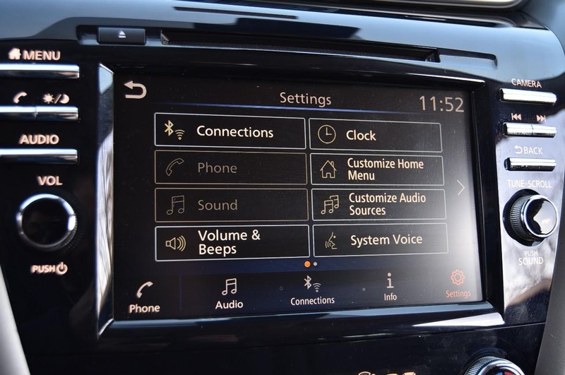 Nissan Murano Vehicle Image 15