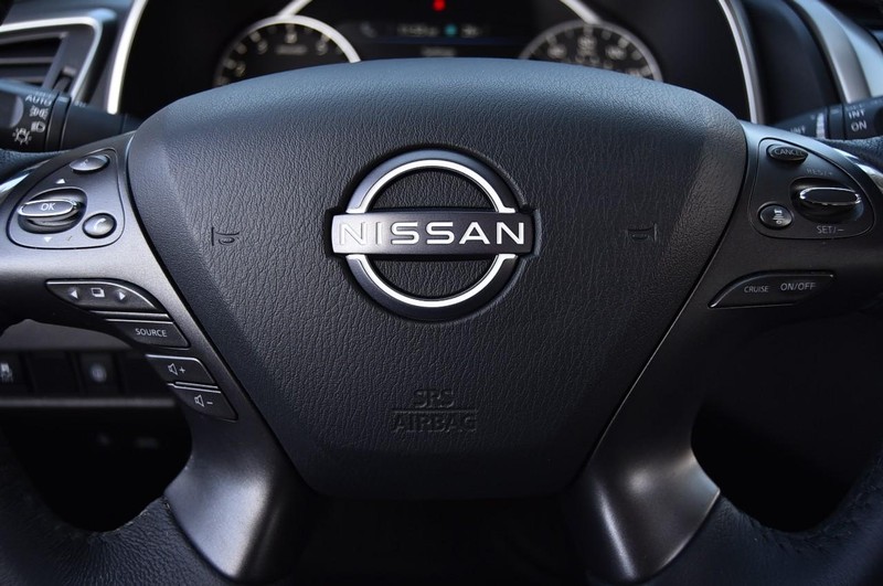 Nissan Murano Vehicle Image 19