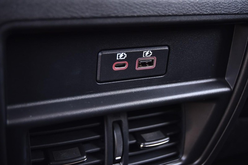 Nissan Murano Vehicle Image 23