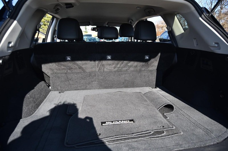 Nissan Murano Vehicle Image 24