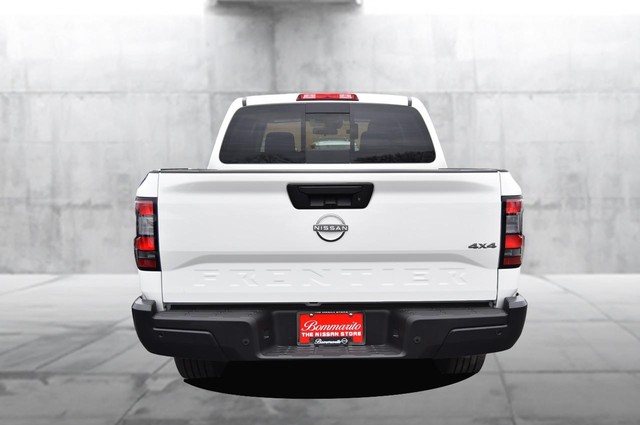 Nissan Frontier Vehicle Image 06