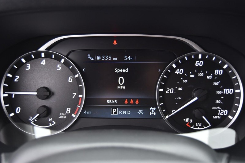 Nissan Frontier Vehicle Image 13