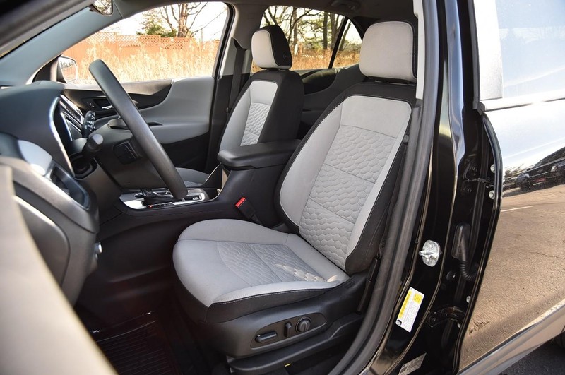 Chevrolet Equinox Vehicle Image 18