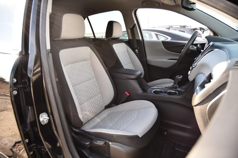 Chevrolet Equinox Vehicle Image 19