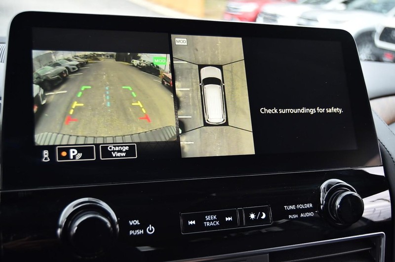 Nissan Armada Vehicle Image 14