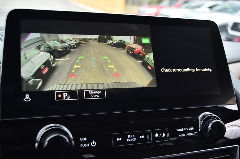 Nissan Armada Vehicle Image 16