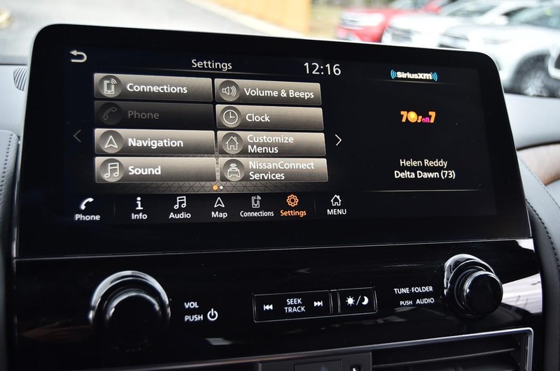 Nissan Armada Vehicle Image 18