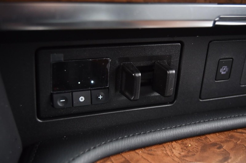 Nissan Armada Vehicle Image 20