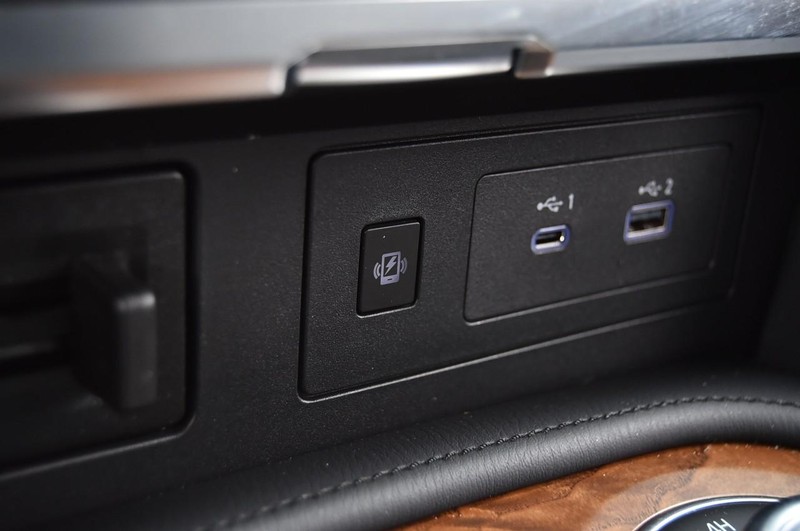 Nissan Armada Vehicle Image 21