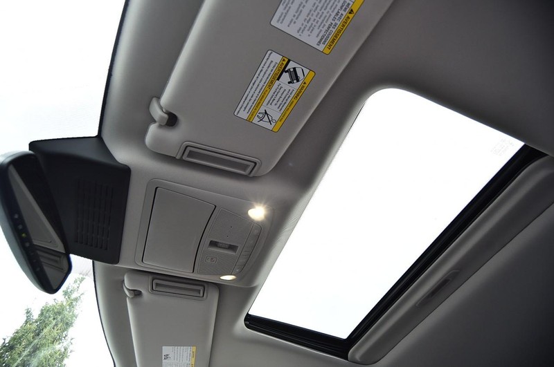 Nissan Armada Vehicle Image 28