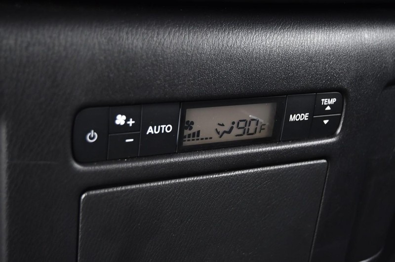 Nissan Armada Vehicle Image 30