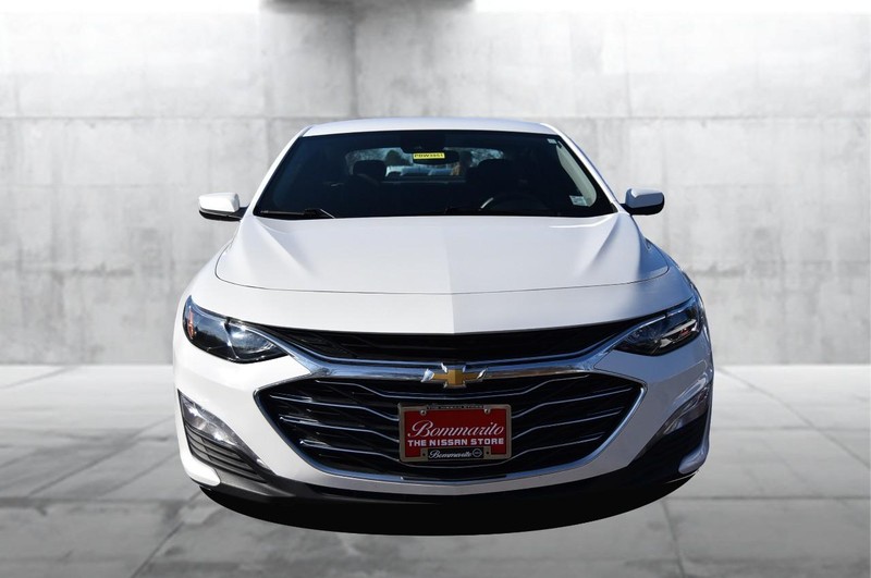 Chevrolet Malibu Vehicle Image 04