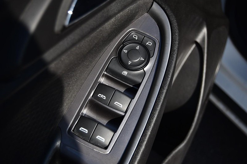 Chevrolet Malibu Vehicle Image 09