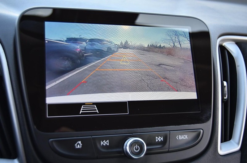 Chevrolet Malibu Vehicle Image 12