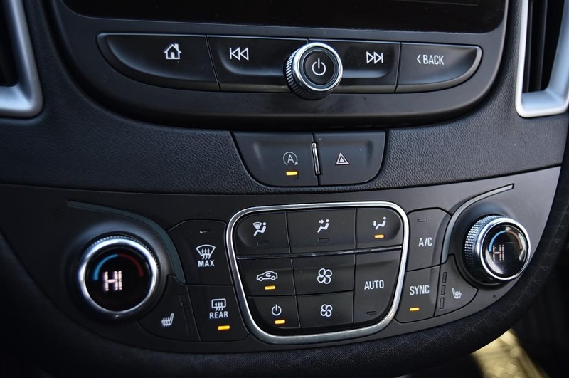 Chevrolet Malibu Vehicle Image 14