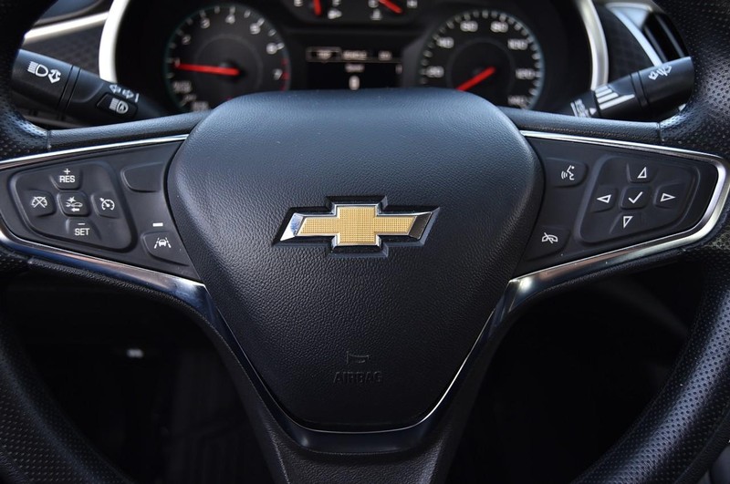 Chevrolet Malibu Vehicle Image 17