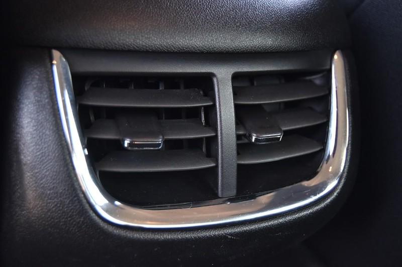 Chevrolet Malibu Vehicle Image 21