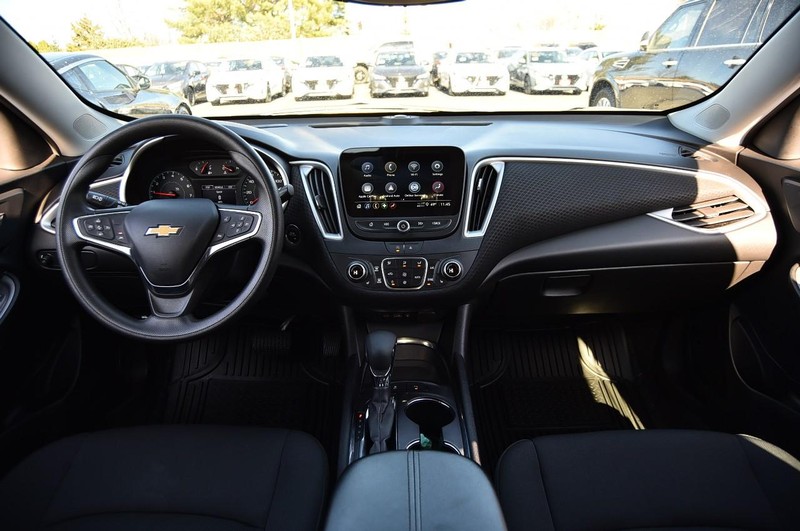 Chevrolet Malibu Vehicle Image 08