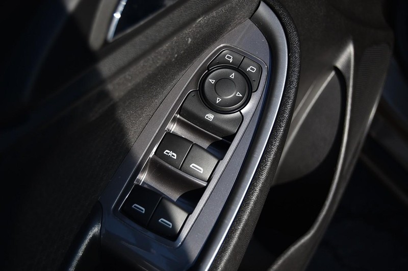 Chevrolet Malibu Vehicle Image 09