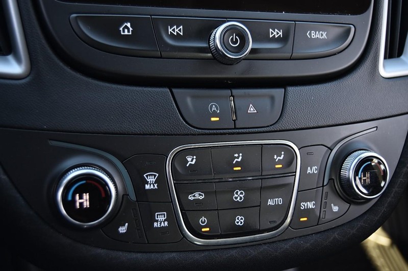 Chevrolet Malibu Vehicle Image 14