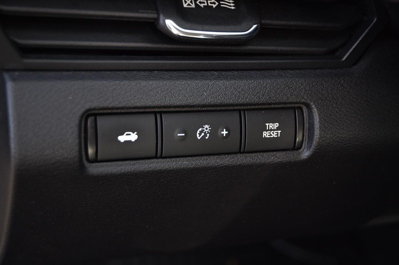 Nissan Altima Vehicle Image 11