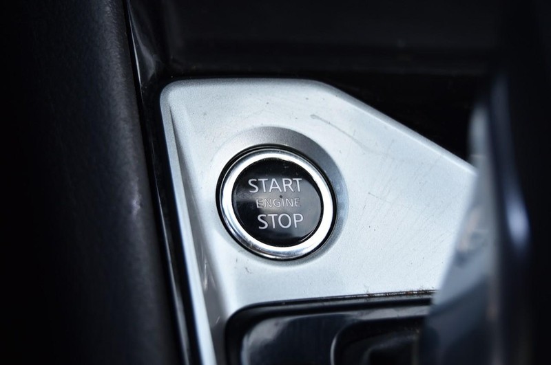 Nissan Altima Vehicle Image 17