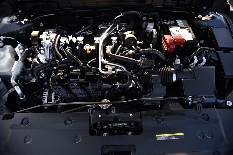 Nissan Altima Vehicle Image 24