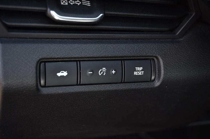 Nissan Altima Vehicle Image 11