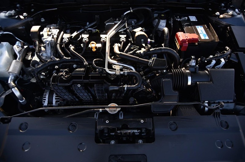 Nissan Altima Vehicle Image 24