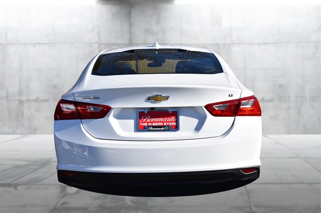 Chevrolet Malibu Vehicle Image 06