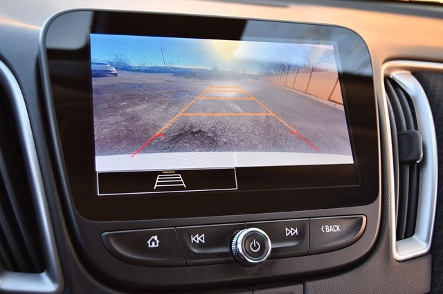 Chevrolet Malibu Vehicle Image 12