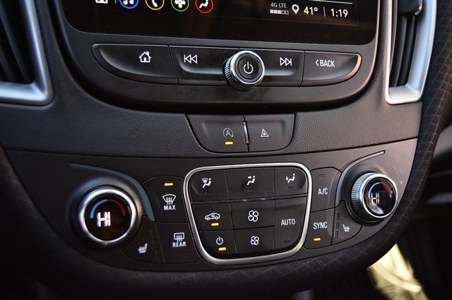 Chevrolet Malibu Vehicle Image 14