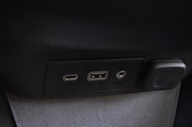 Chevrolet Malibu Vehicle Image 15