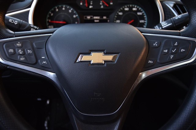 Chevrolet Malibu Vehicle Image 17