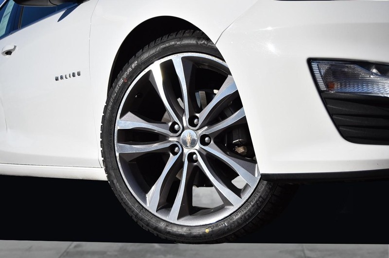 Chevrolet Malibu Vehicle Image 03