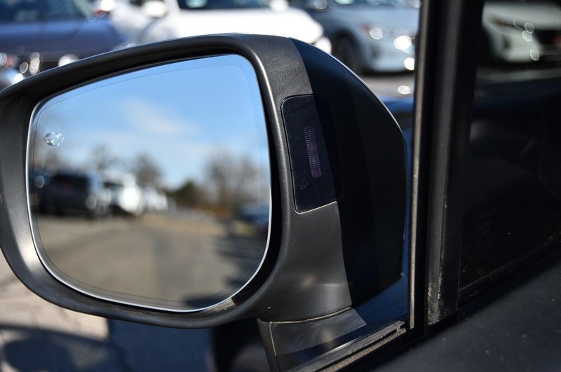 Subaru Forester Vehicle Image 12