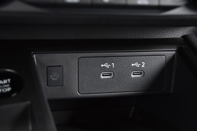 Nissan Kicks Vehicle Image 16