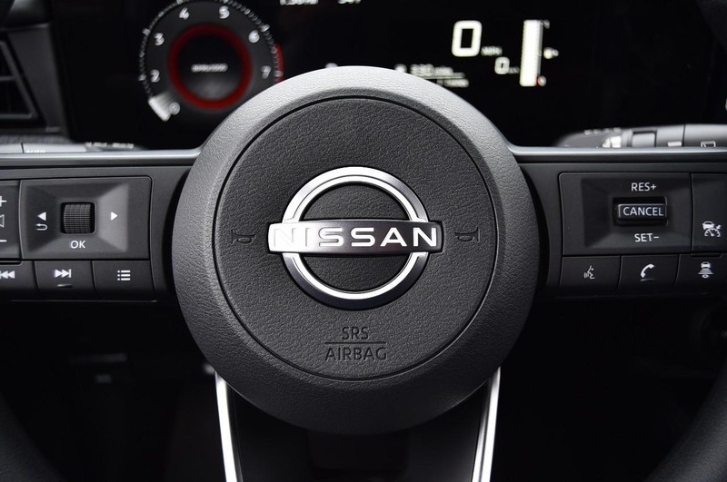 Nissan Kicks Vehicle Image 19