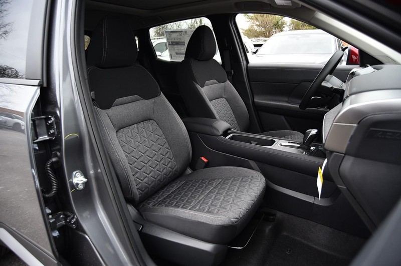 Nissan Kicks Vehicle Image 21